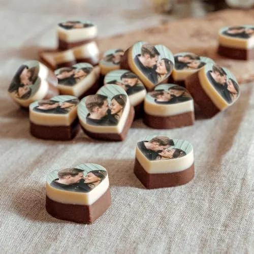 Pralinen Geschenk personalisiert mit Foto in Geschenkbox - Hochzeitsgeschenk personalisierte Schokolade, Personalisierte Herzform Pralinen (12 Stück)